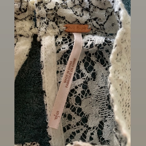 Free People Tell Tale Lace Cutout Contrast Top, S - Picture 7 of 8